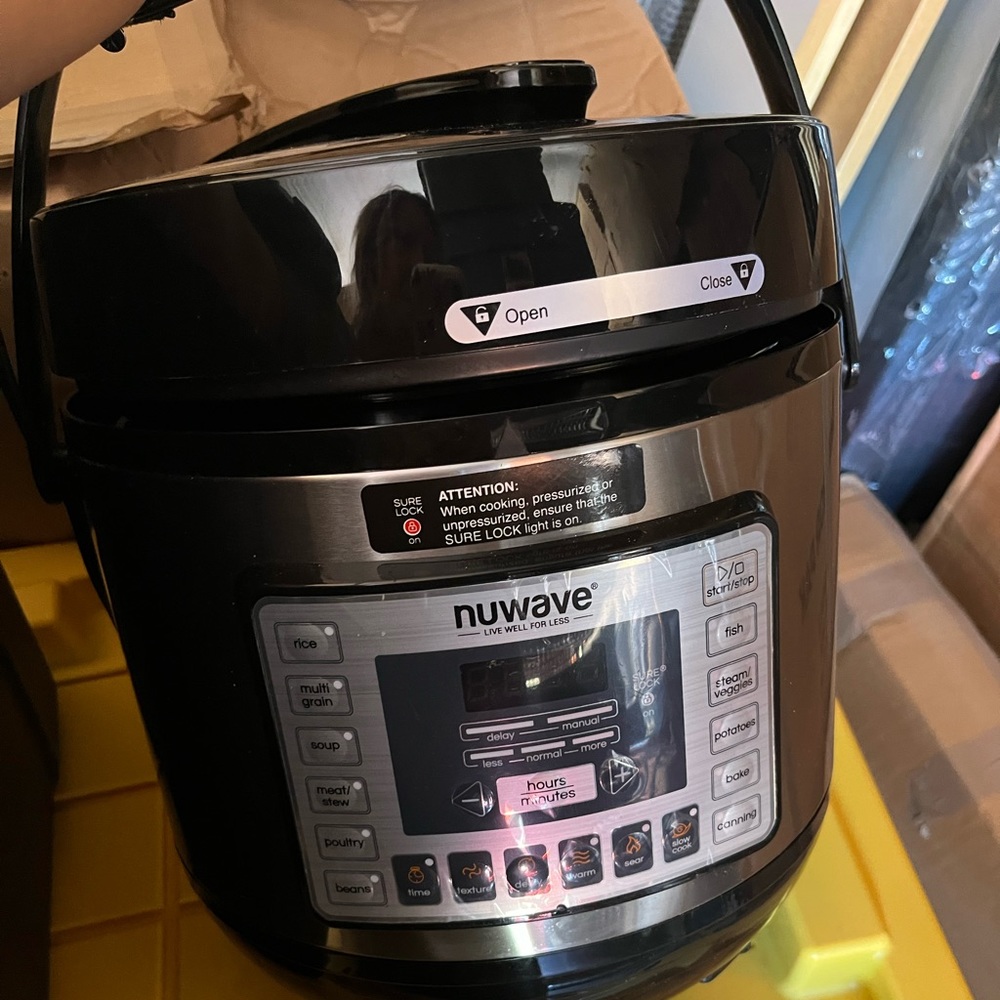 NUWAVE pressure cooker